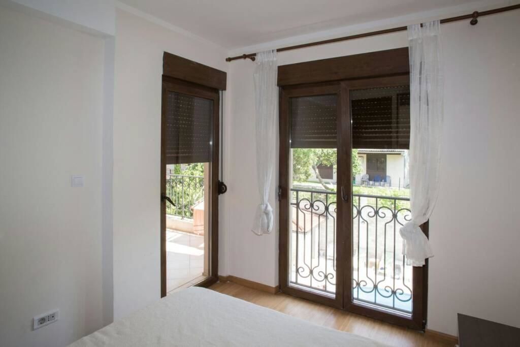 Апартаменты Apartment with swimming pool Будва-52