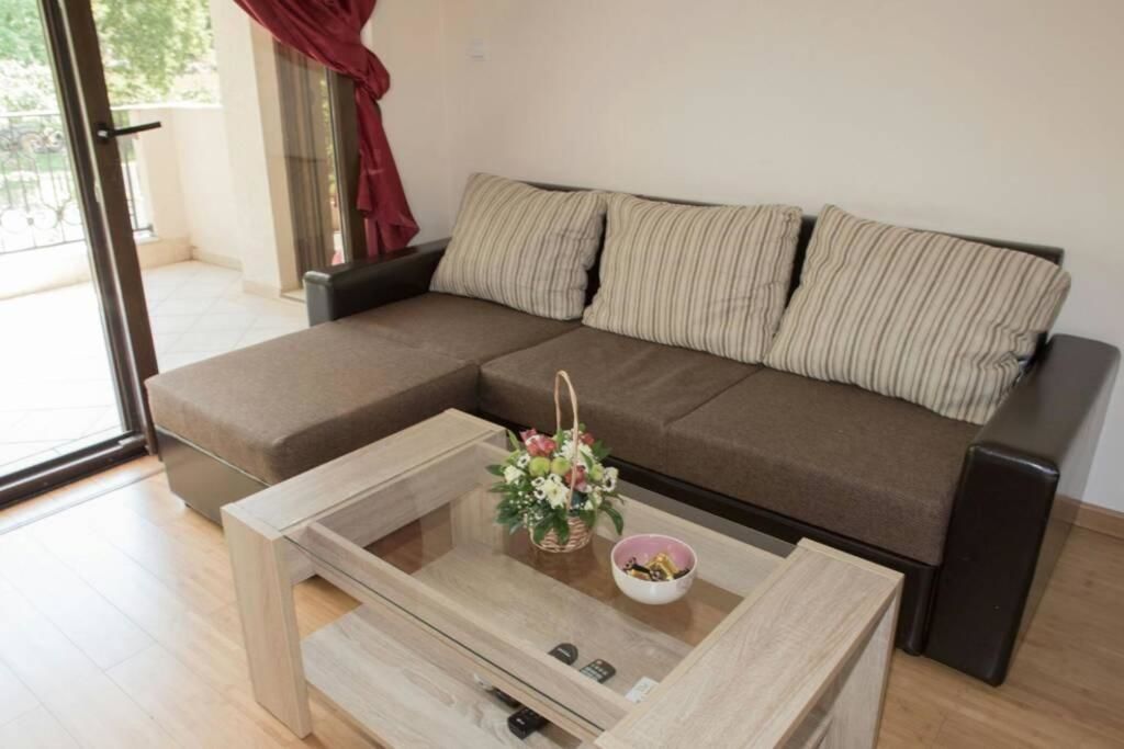 Апартаменты Apartment with swimming pool Будва-54