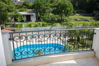 Апартаменты Apartment with swimming pool Будва Апартаменты с 3 спальнями-1