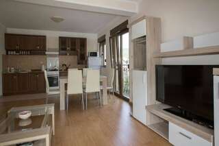 Апартаменты Apartment with swimming pool Будва Апартаменты с 3 спальнями-47